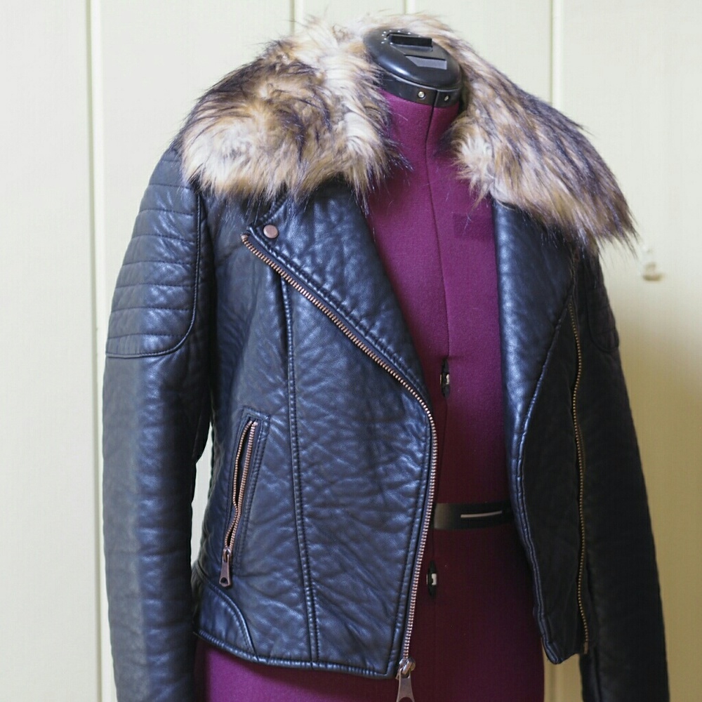 Faux Leather Moto Jacket w/Fur Collar